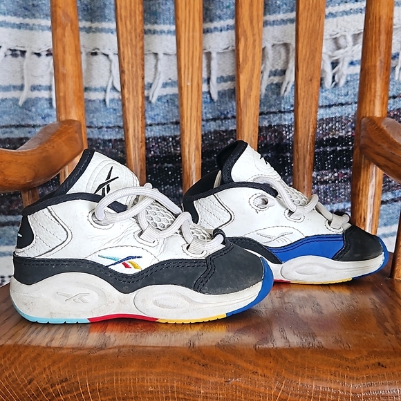 Reebok Question Mid Allen Iverson Class Of 16. SIZE 7c - Picture 2 of 3